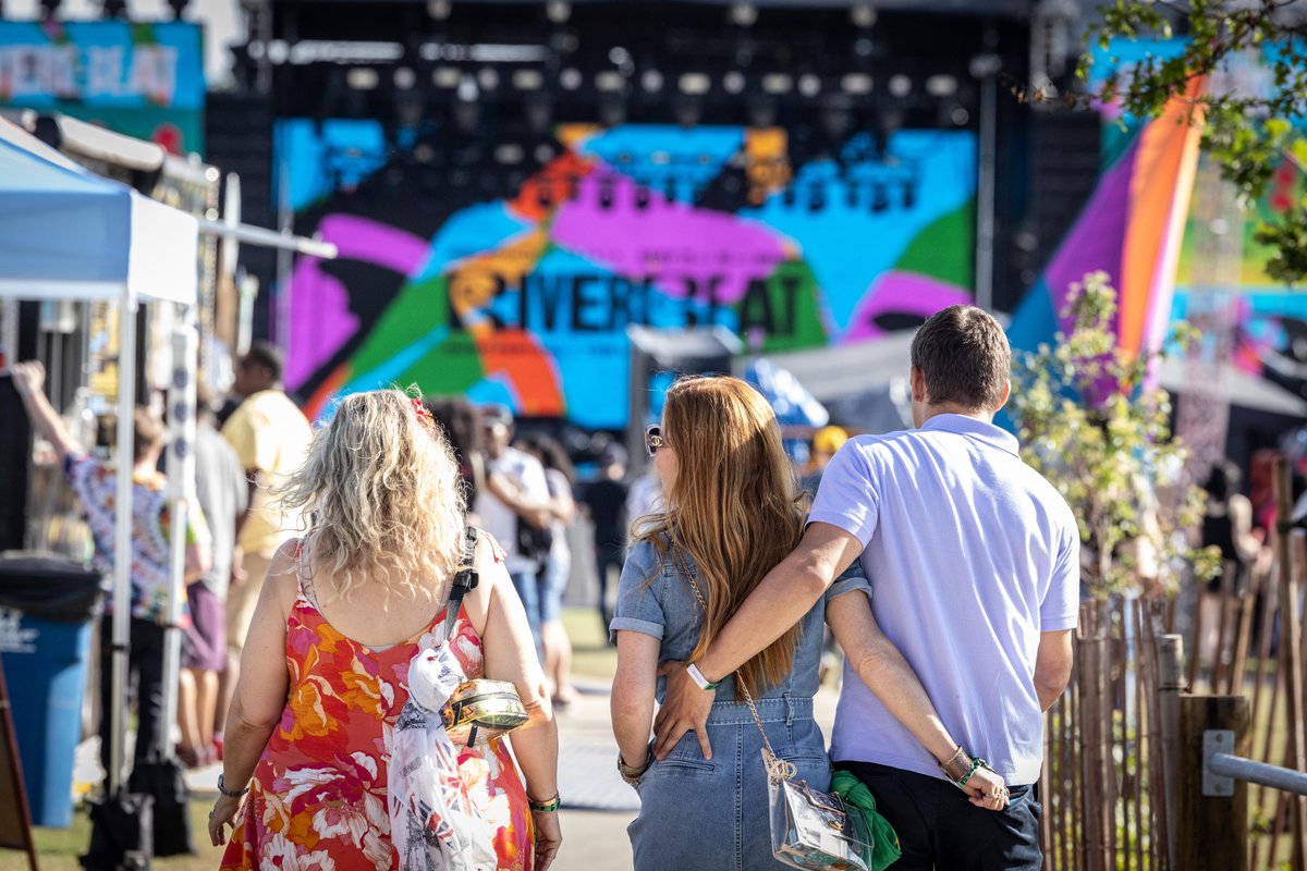 MemphisTravel's tweet photo. 🚨 #RIVERBEAT #MUSICFESTIVAL LINEUP HAS DROPPED!🚨
MISSY ELLIOTT ⚡ THE KILLERS ⚡ ANDERSON .PAAK AND THE FREE NATIONALS ⚡ May 2-4, 2025 ⚡ Read this full lineup here --> https://t.co/Lz5jh8KP4z
#Memphis #Festival https://t.co/xOFj8HWEbq