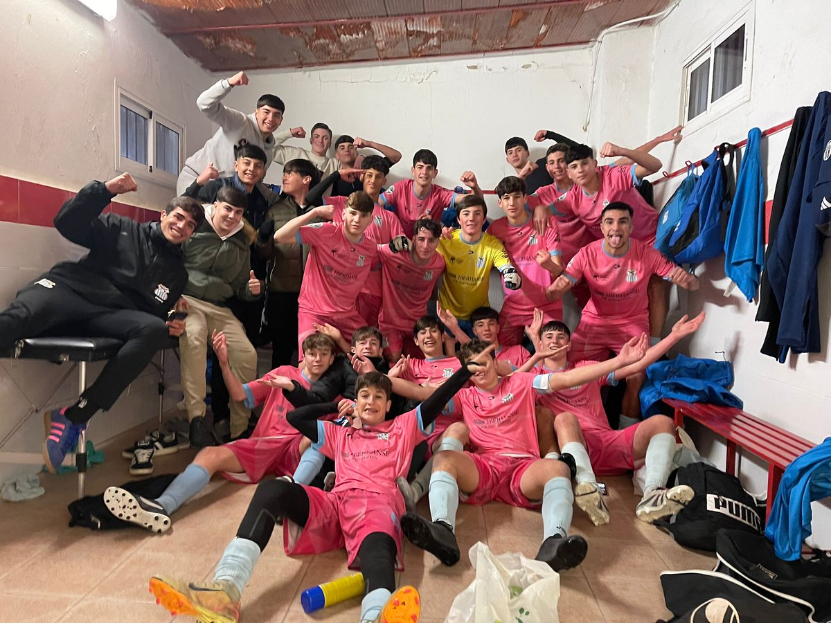 Enhorabuena chavales por vuestra victoria y sobre todo por vuestro esfuerzo y dedicacion por mejorar en cada acción de partido .<a href="/AAlgabeno/">Club Atlético Algabeño</a> .