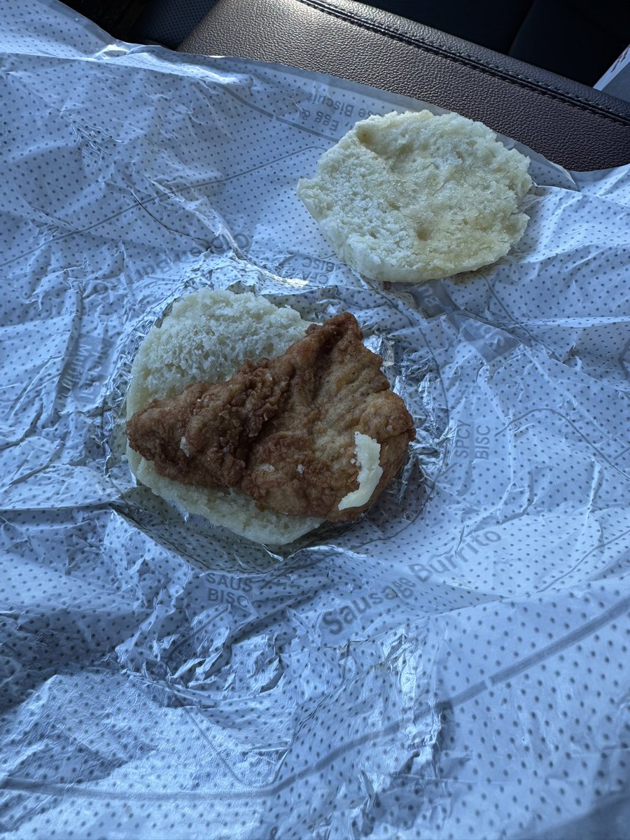 TheMattyWalsh's tweet photo. Hey @ChickfilA what the heck?! Could the chicken get any smaller?? https://t.co/HKJKlv3WEW