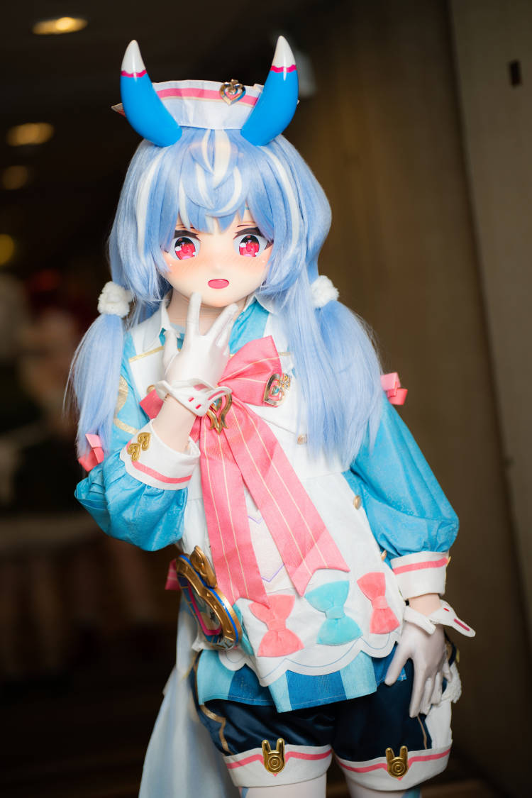 啊，，，旅行者，那里不可以~~~
#着ぐるみ #kigurumi #GenshinImapact #原神 #希格雯 #Sigewinne