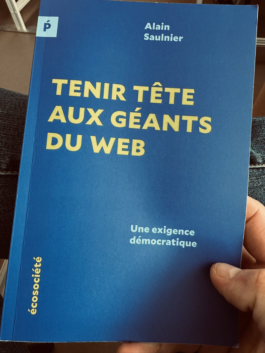 ÉDUCATION AUX MÉDIAS | « Je le répète, la lutte entre l'information et la désinformation constitue le combat extrême du XXI° siècle. Et ce combat se poursuivra longtemps à en juger par les nouveaux contre-discours politiques. » #CitNum #EMI #CCQ