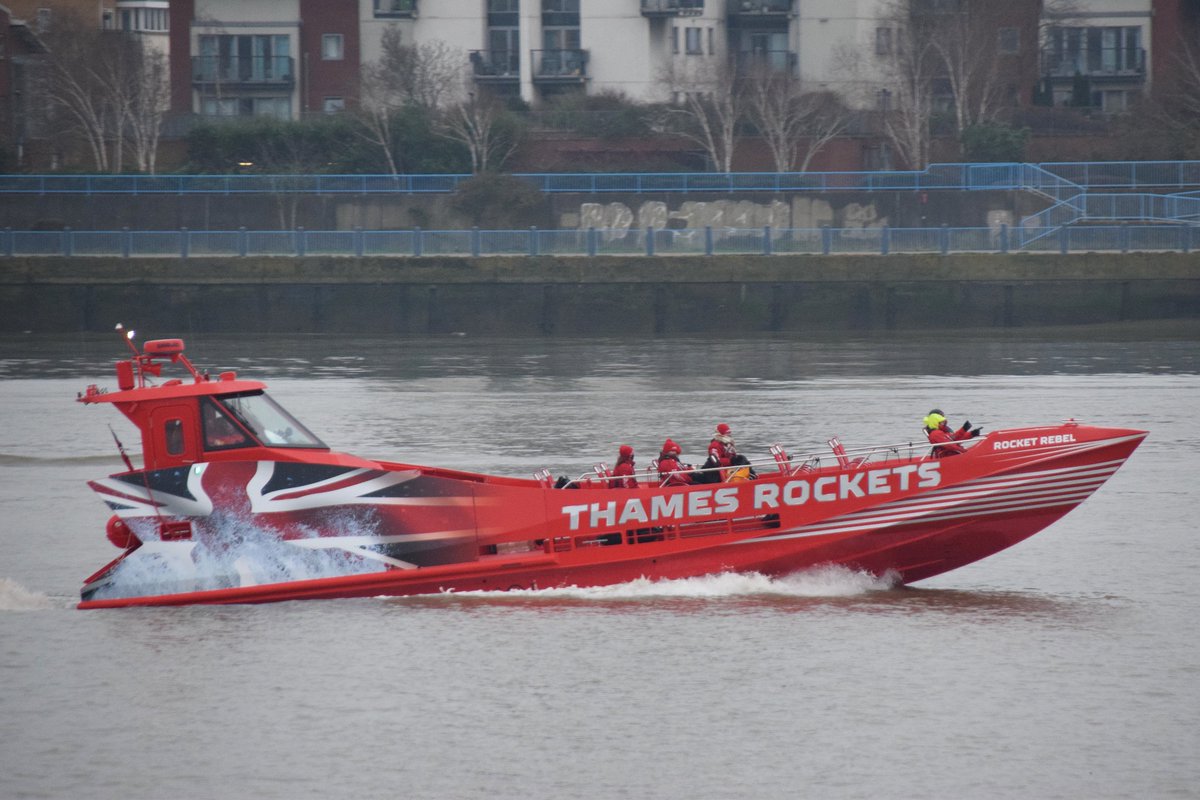 AJBC_1's tweet photo. A rebel with a cause -🚤ROCKET REBEL the new "jet-propelled" #RIBExperience on the #Thames arrives in #London to operate with #ThamesRockets - designed by #ChartwellMarine &amp; built by @diversemarine in 🇬🇧.

#dlr_blog
#RocketRebel 
@britishmarine  @visitlondon https://t.co/PhOgcZNuXM