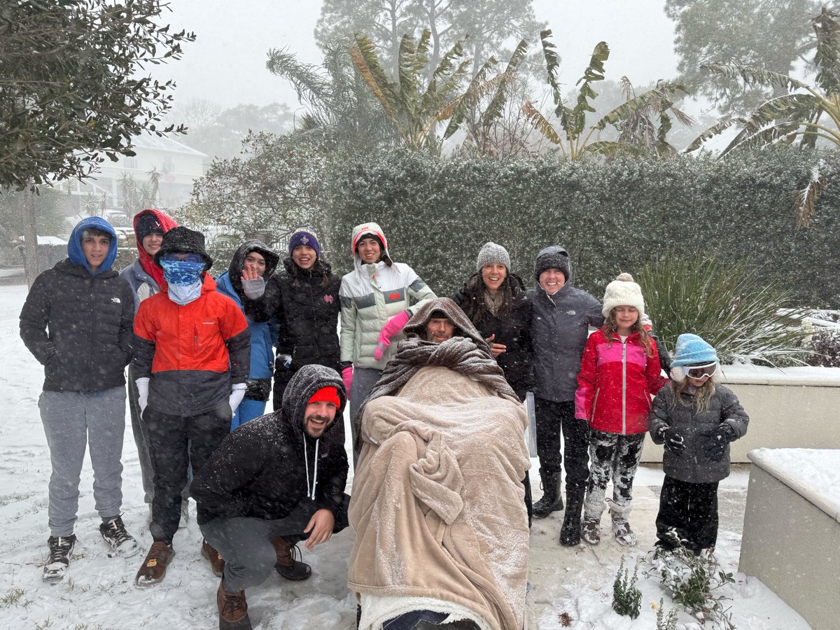 A legend in the snow!
Steve Gleason and his family are out enjoying the snow in New Orleans!