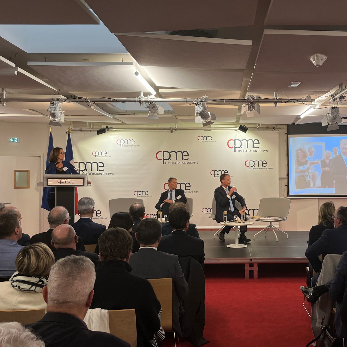 CPME (@cpmenationale) on Twitter photo 🔴 Communiqué #CPME | L’entrepreneur <a href="/AmirRT/">Amir Reza-Tofighi</a> a été élu président de la #CPME par les adhérents en Assemblée générale élective, avec 65,4% des voix.
Lire le CP ▶️ cpme.fr/espace-presse/… 🔴 Communiqué #CPME | L’entrepreneur <a href="/AmirRT/">Amir Reza-Tofighi</a> a été élu président de la #CPME par les adhérents en Assemblée générale élective, avec 65,4% des voix.
Lire le CP ▶️ cpme.fr/espace-presse/…
