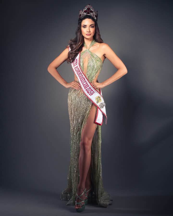 clustereum's tweet photo. Maricielo Gamarra of Peru

Reina Hispanoamericana 2023 Winner 

Photo: Reina Hispanoamericana
#reinahispanoamericana2023 #pageantwinners #maricielogamarra #peru #missperu #reinahispanoamericana https://t.co/ph7J9h7xgm