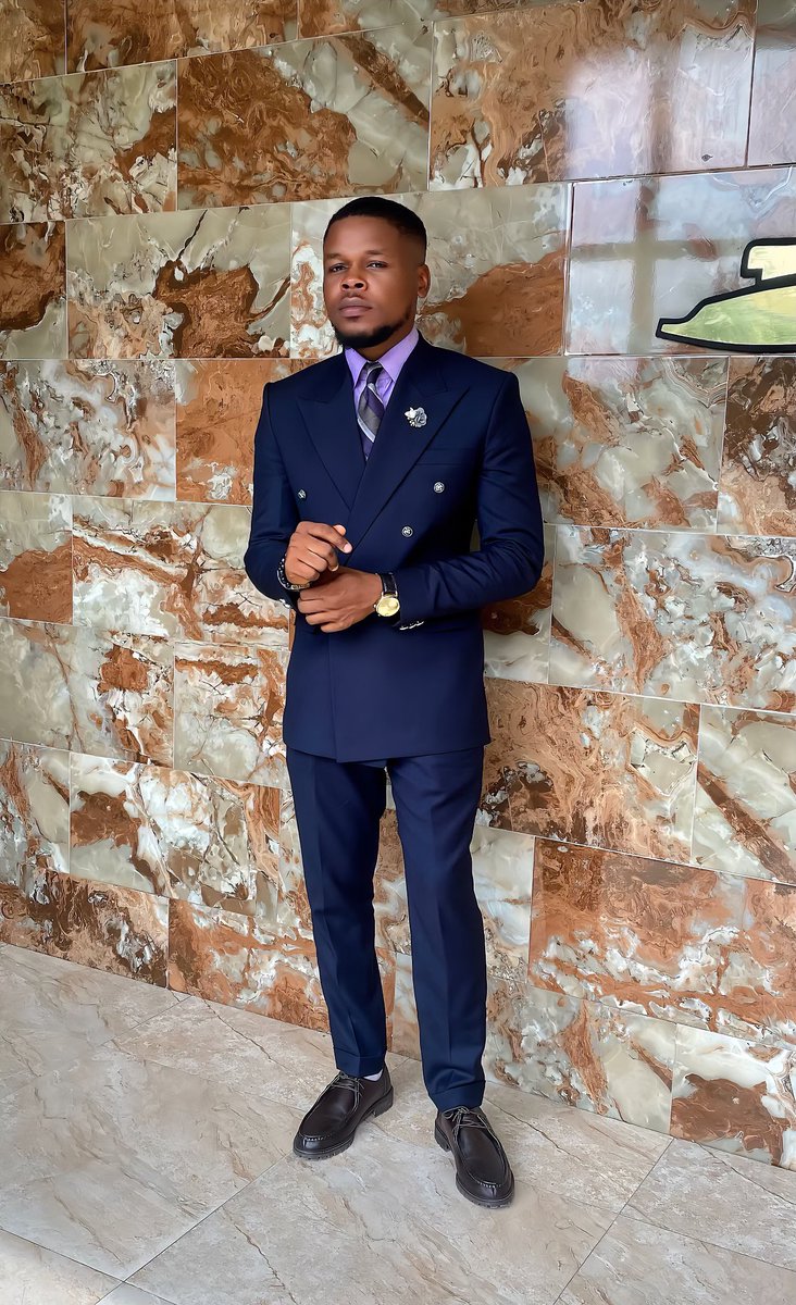 verysoftguy's tweet photo. @itsSh0la Let this do the talking 🪡 I’m the tailor that tailors for classic men. https://t.co/BegU9iulwb