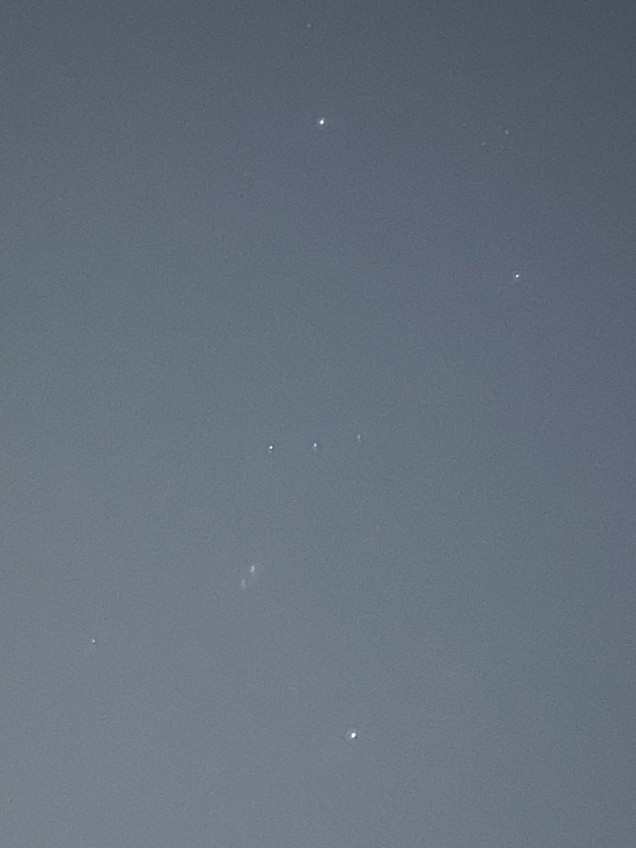 manralbarkha's tweet image. Whatever celestial alignment, my poor photographic skills let me capture!!

Let’s play Dora the Explorer 😅

#CelestialAlignment #planets #universe #sky #Celestial