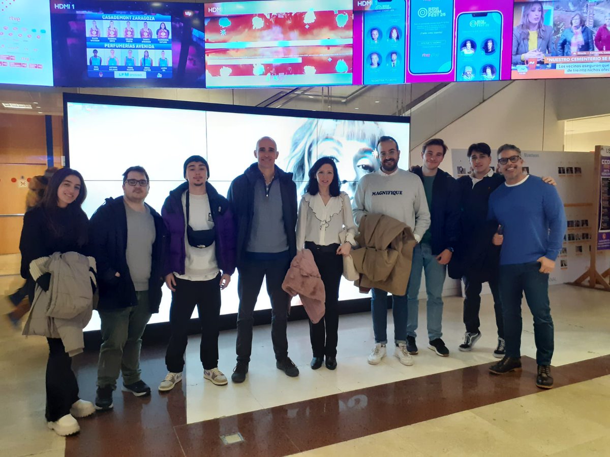 Gracias <a href="/rtve/">RTVE</a> por acoger al <a href="/M_PerDigitalUVa/">Máster en Periodismo Digital (UVa)</a>. Un lujo de mañana!!!