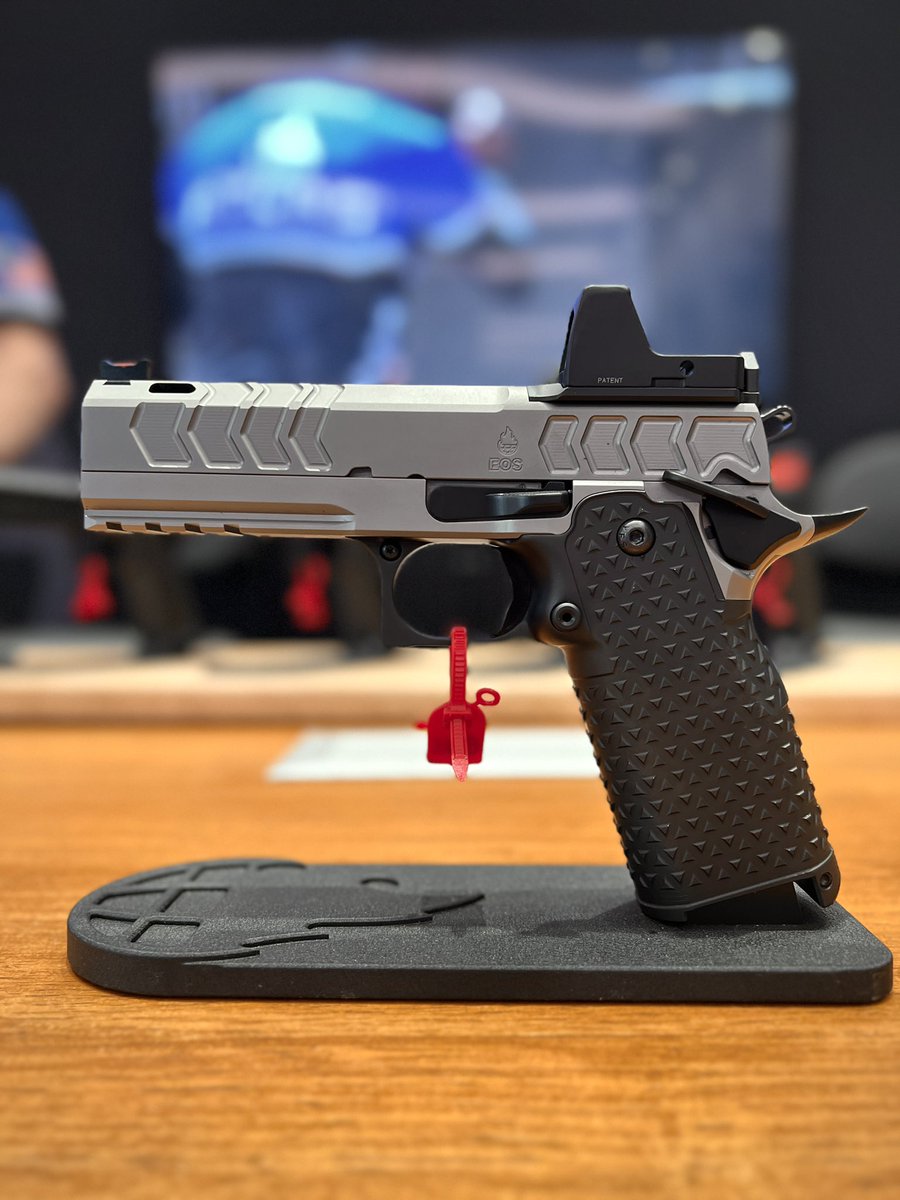 AtlasGunworks's tweet image. Silver never looked so good. Now available on the EOS

#shotshow