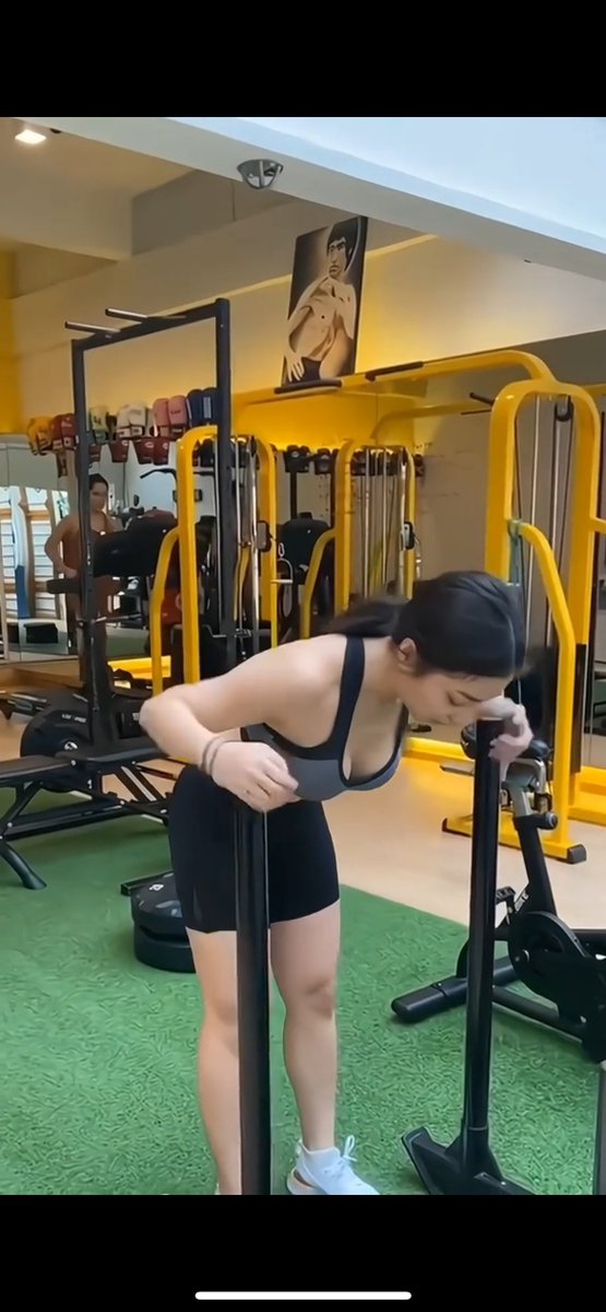mediaselebgram's tweet photo. Nikita Willy https://t.co/Hgrhe8d27y