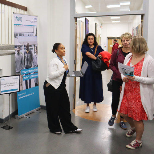 Wondering what to expect from our on-site #Postgraduate #OpenDay on Saturday 1 February? 

Read up on last year's event 👉 tavistockandportman.ac.uk/articles/june-…

Register to attend this year's open day for free 👉 tavistockandportman.ac.uk/events/tavisto…