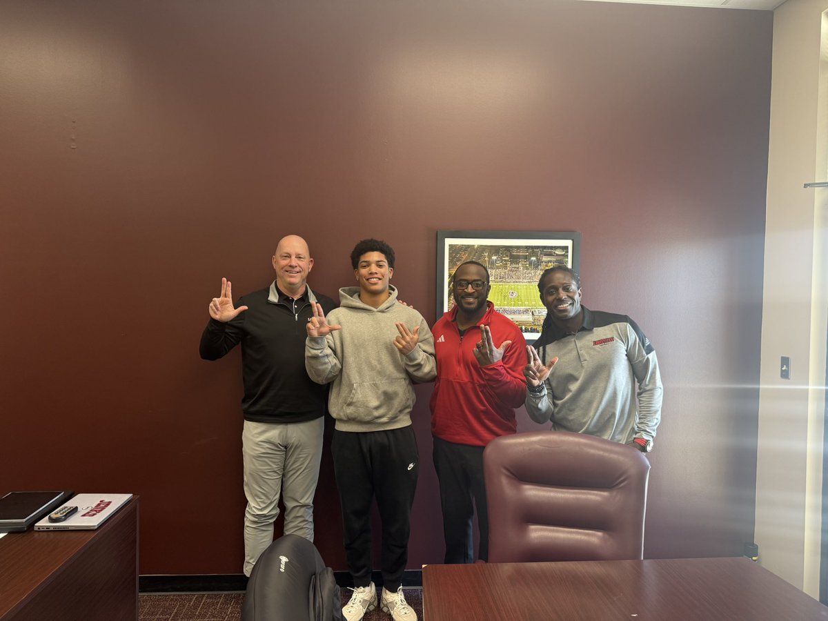 kaydin “batman” jones (@kaydinjoness) on Twitter photo Thank you <a href="/CoachCBarclay/">Chris Barclay</a> <a href="/JeffBrohm/">Jeff Brohm</a> <a href="/deionbranch84/">Deion Branch #83 #84</a> for coming and visiting me!! So appreciated. #Gocards Thank you <a href="/CoachCBarclay/">Chris Barclay</a> <a href="/JeffBrohm/">Jeff Brohm</a> <a href="/deionbranch84/">Deion Branch #83 #84</a> for coming and visiting me!! So appreciated. #Gocards