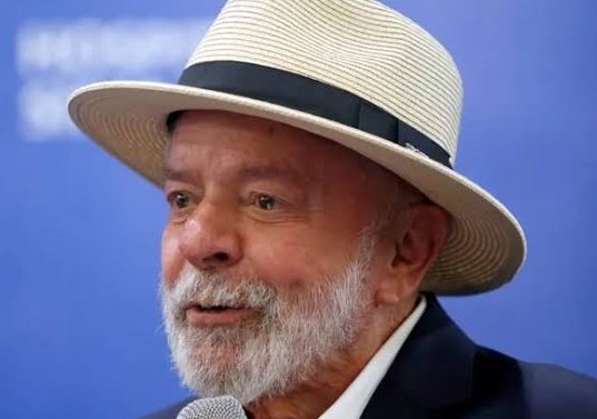 SantiagoDLNWS's tweet photo. 🇺🇲 🇧🇷 | Trump's number one priority for Brazil is to return Lula to prison. Main reason: involvement with Iran (the episode of the Iranian ship docked in Brazil is on Trump's desk). https://t.co/ujldmYEhhI