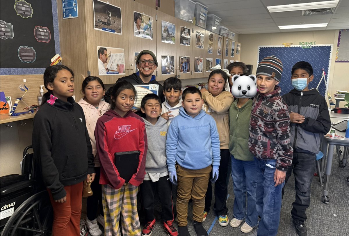 Congratulations to ASA’s Employee of the Week 🥳🎉 Employees are nominated by their peers and are announced on a weekly basis. Please help us give a big hand and congratulate this week’s winner: Mr. Luis Dominguez 🐾💙🐻‍❄️

#ASA #PolarBearPride #GUSD #AllMeansAll