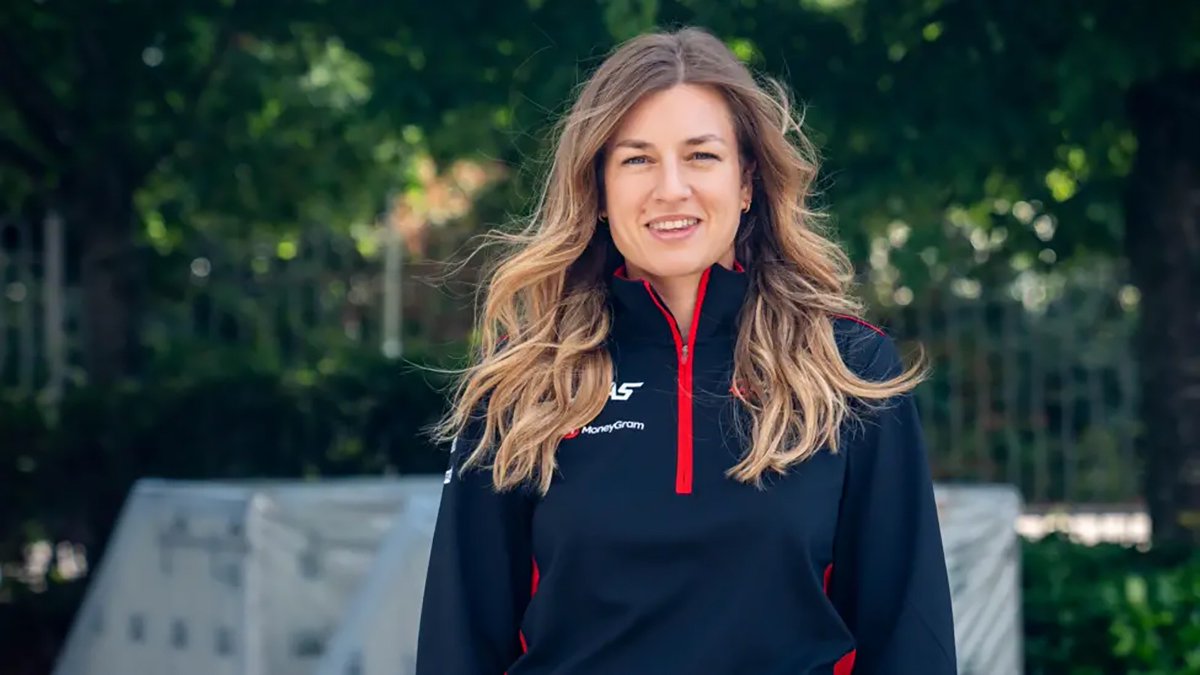 Congratulations to Laura Mueller as she becomes the first female race engineer in the history of F1, a true inspiration 👏

#FIAWIM #WomeninMotorsport