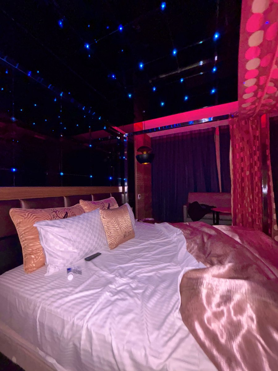 好多人密我說，好久沒發文
其實是訊息太多😛😛😛❤️

我真的會挑喜歡的，約
可以私 👅 不是收費 我找喜歡的
#台中 #寒假   👅 帥 身材好加分