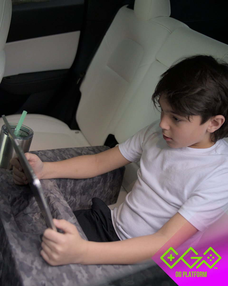 OGPlatform1's tweet photo. The #OGPlatform goes where you go! 👣🛋️ Gaming on the couch or in bed—enjoy ergonomic support from wherever you are.
Meet your new portable gaming bestie: https://t.co/xG742KQezI
#GamingGear https://t.co/vBiMaQBWh4
