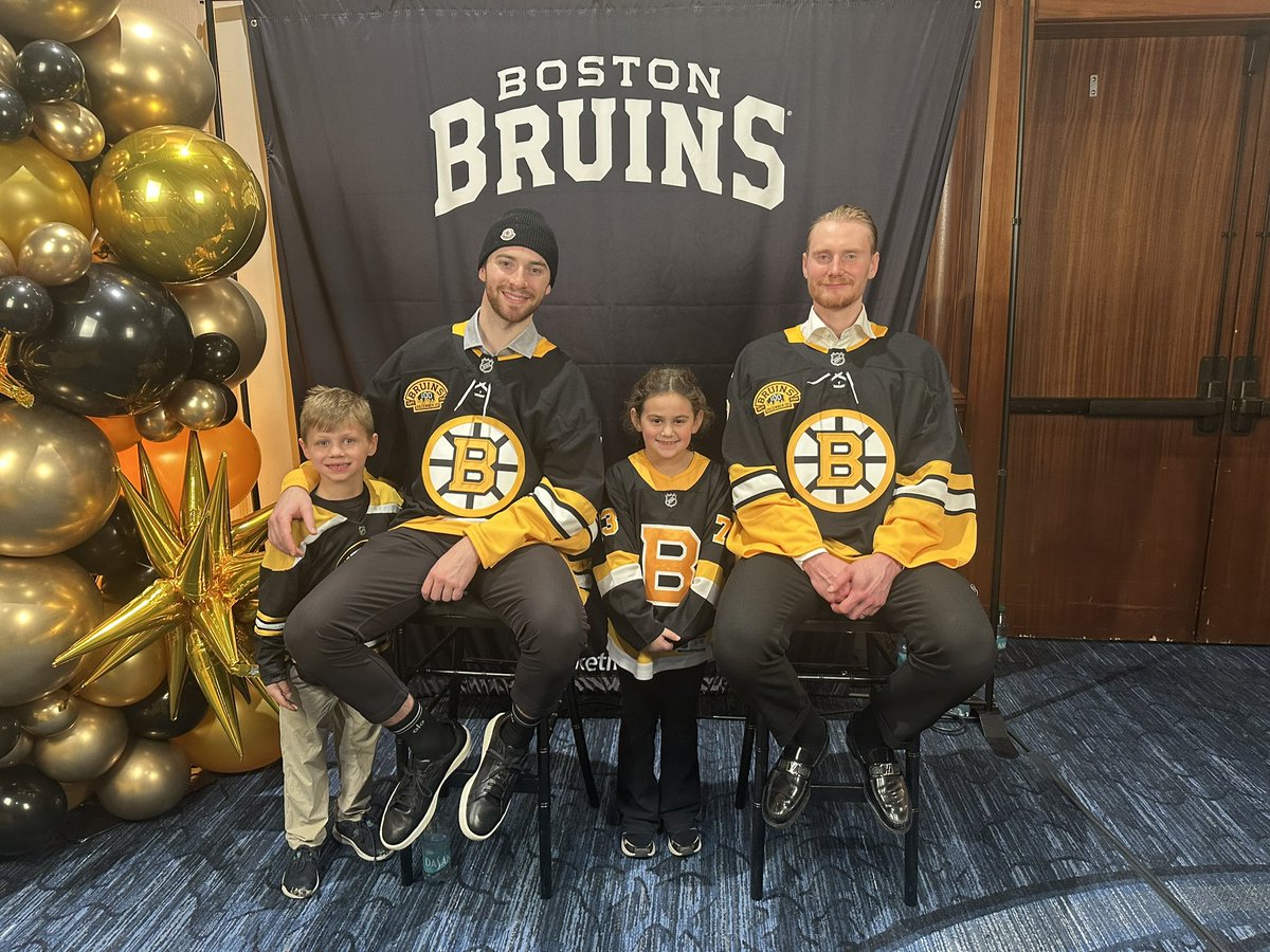 RickyAnderson13's tweet photo. These kids had an amazing time at the #BruinsTeamEvent thank you @NHLBruinsSTH https://t.co/XgwUgT8RVl