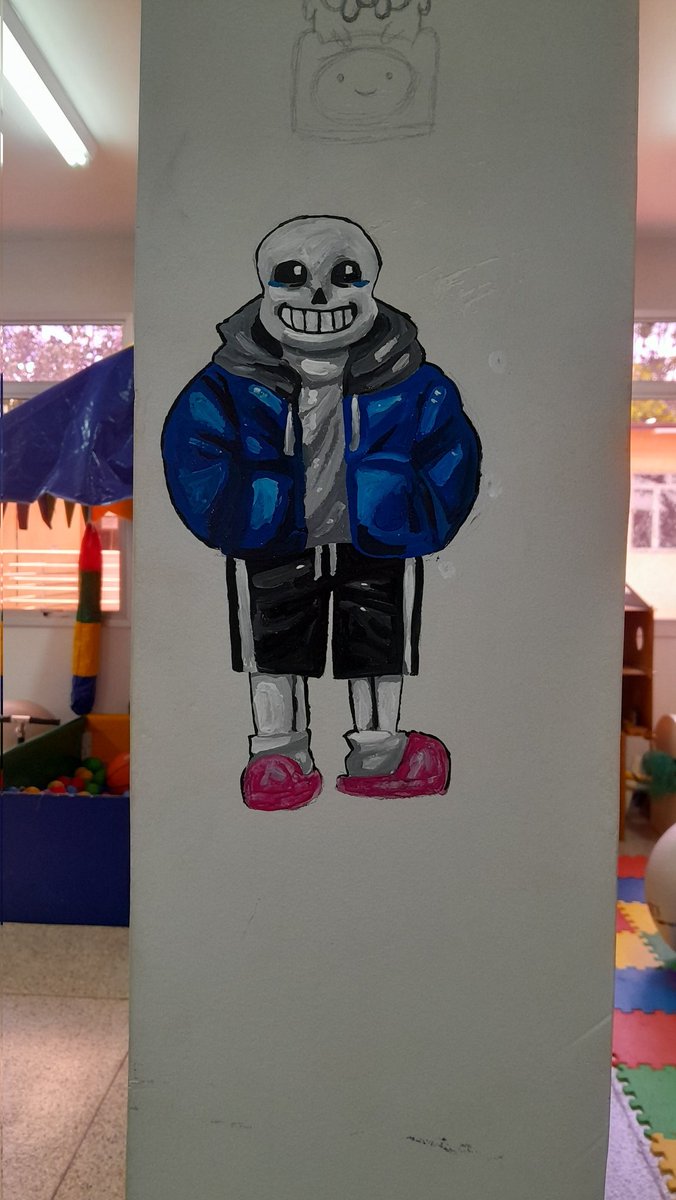 _HGAHHHH_'s tweet photo. pintei o sans undertale na ludoteca da minha faculdade porque essas crianças precisam de cultura 😩😔 https://t.co/vHfwgjZF1F