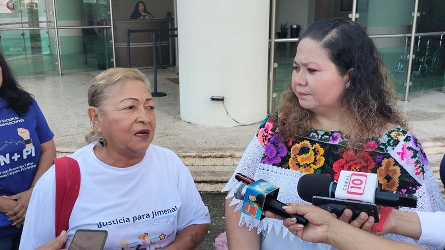 Notipeninsular's tweet photo. CASO JIMENA RAMOS: Denuncian favoritismo en el Poder Judicial hacia diputada

La abogada Ariadne Song Anguas, vocera del Frente Feminista Quintana Roo, exigió que así como la Fiscalía y Poder Judicial le dieron celeridad a la denuncia de la diputada Paola "N" por el delito de violencia familiar en contra de Emiliano Ramos Hernández, así se le otorgue a la de la menor Jimena Ramos, quien la denunció el 14 de febrero de 2023 también por violencia familiar en su calidad de madrastra.

Más información aquí: https://t.co/kd1v0CCdHv