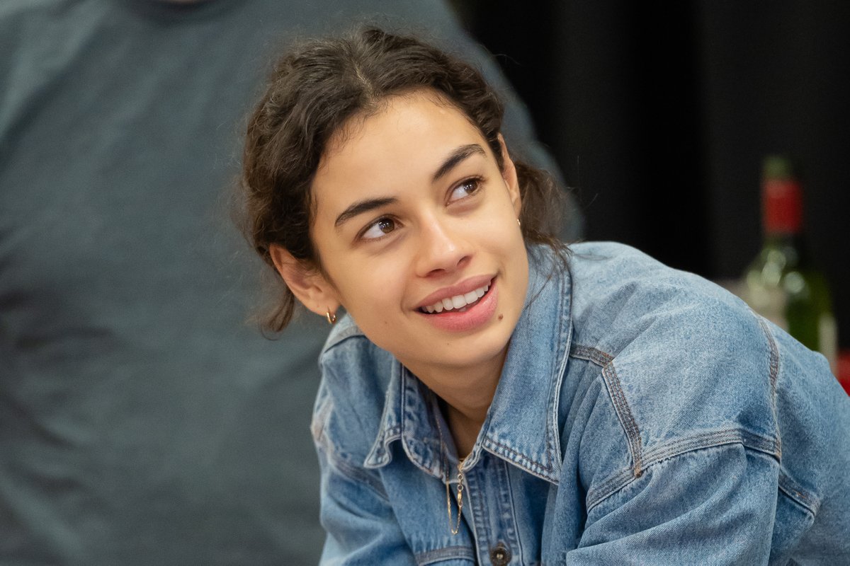 TheRSC's tweet photo. #Hamlet in rehearsals 📸💀 https://t.co/ssXKOcq95t