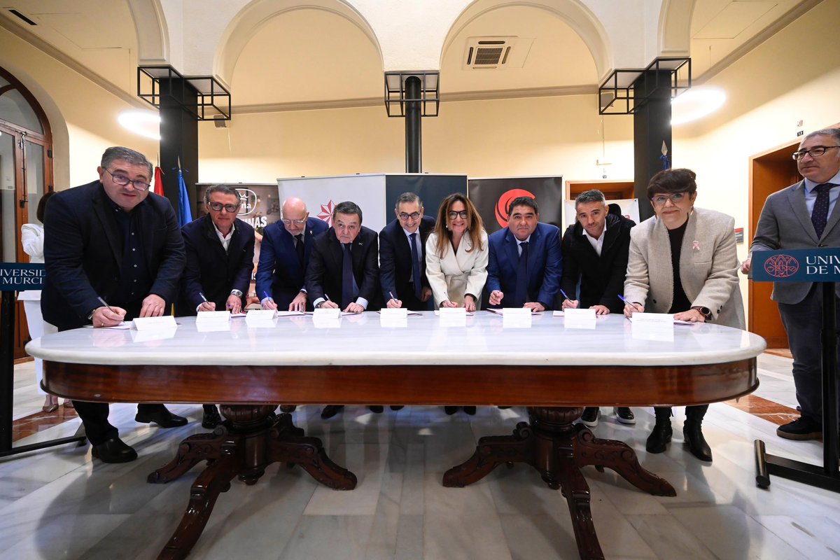 José Luján Alcaraz tweet media