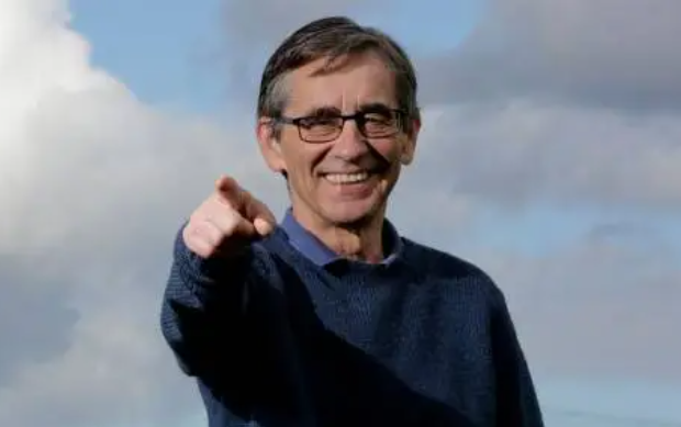 Fr7Travis's tweet photo. @racingferrolsad Este es el sustituto con más experiencia en los banquillos :Fernando Vázquez Pena!!Haz retuitea y dale a me gusta si quieres que lo fichen! https://t.co/HtfsfOiCi2