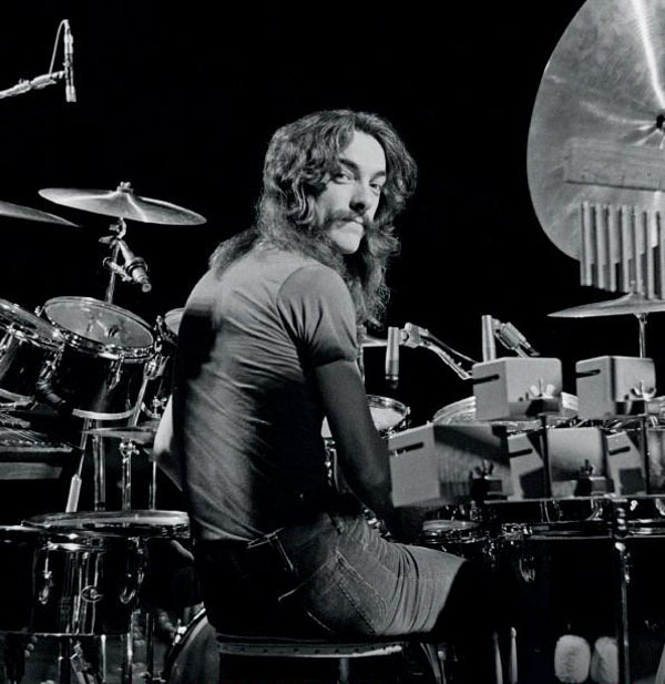 Transcript: "Neil Peart Was A Rock Wizard" - Kerrang!, January 25, 2020 powerwindowsupdates.blogspot.com/2025/01/transc…