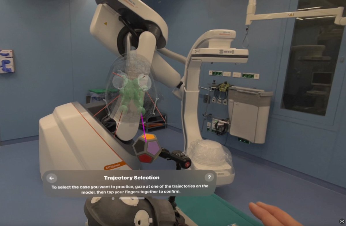 Fraunhofer Gesundheit (@fhg_gesundheit) on Twitter photo Neues Navigationssystem für neurochirurgische Eingriffe ermöglicht es Operateuren, mithilfe von Datenbrillen hochauflösende MRT-Bilddaten direkt im Sichtfeld zu sehen. Entwickelt wurde die Lösung von der Forschergruppe #LEGEND des <a href="/Fraunhofer_IWU/">Fraunhofer IWU</a>.
🔗lnkd.in/eC-vxKXt Neues Navigationssystem für neurochirurgische Eingriffe ermöglicht es Operateuren, mithilfe von Datenbrillen hochauflösende MRT-Bilddaten direkt im Sichtfeld zu sehen. Entwickelt wurde die Lösung von der Forschergruppe #LEGEND des <a href="/Fraunhofer_IWU/">Fraunhofer IWU</a>.
🔗lnkd.in/eC-vxKXt