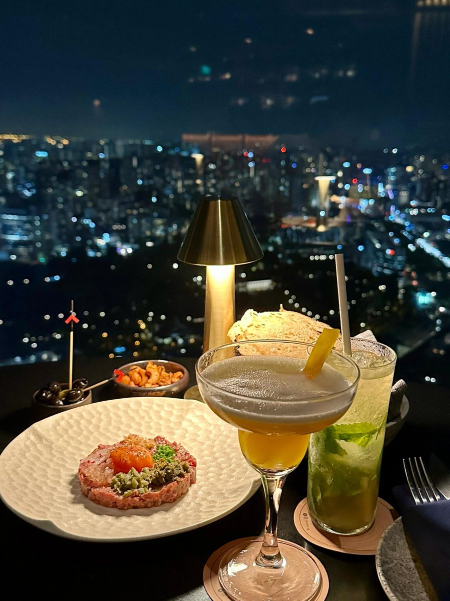 Joyce_yvc's tweet photo. A beautiful high-altitude bar with a great atmosphere https://t.co/SNbTfZBzDo