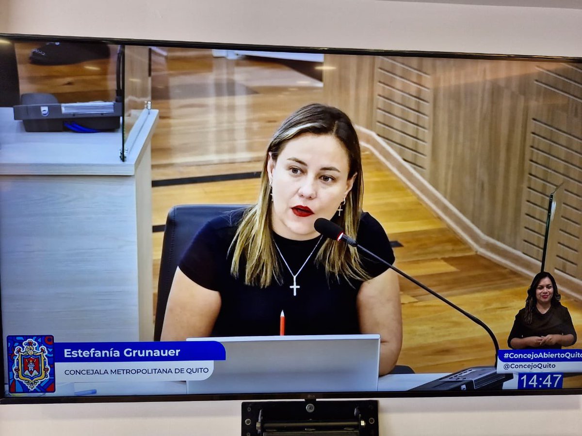estefania_gru's tweet photo. La ordenanza busca prevenir, reducir y aprovechar la pérdida de alimentos. Solo en Quito estamos desperdiciando 400 toneladas diarias de alimentos y en el país esto se traduce en una pérdida de más de 300 millones. Esta realidad cambiará en la capital 
#GratitudYServicio https://t.co/HX8KcyjY31