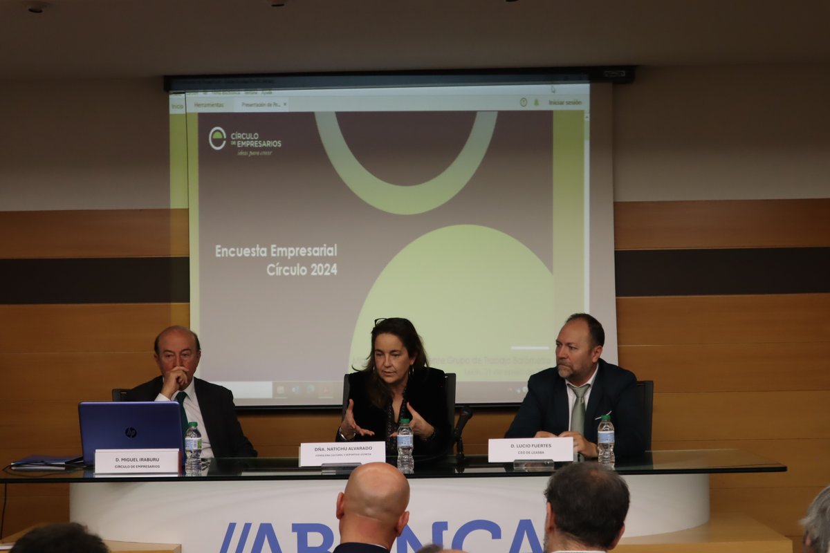 cel_leon's tweet photo. 📊También hoy presentamos las conclusiones de la Encuesta Empresarial Círculo, con la participación de Miguel Iraburu; @JADIEZLEON, alcalde de León; Julio Álvarez, presidente CEL; Marcos Lamas @SomosABANCA, @NatichuA @CyDLeonesa y @LucioFuertes @Leasba 
ℹ️https://t.co/lbAD8Wf7Hb https://t.co/vmwHVUyL7d