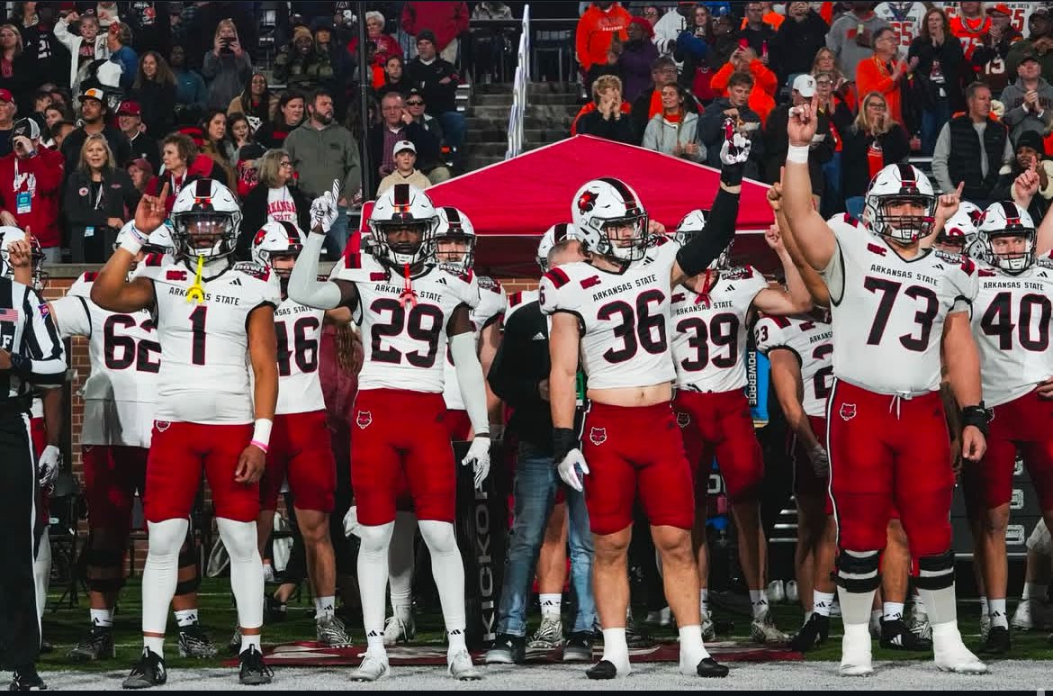 AntonioBerry77's tweet photo. #AGTG Extremely blessed to receive my first D1 offer from @AStateFB!! @ThardiN1235 @Coach_TWard @TupFB https://t.co/4DmwPJIsiK
