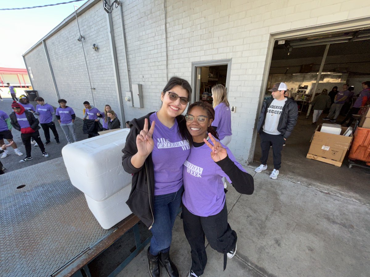 #AIMThanksYOU to Anderson University for bringing such an amazing group to volunteer on MLK Day!