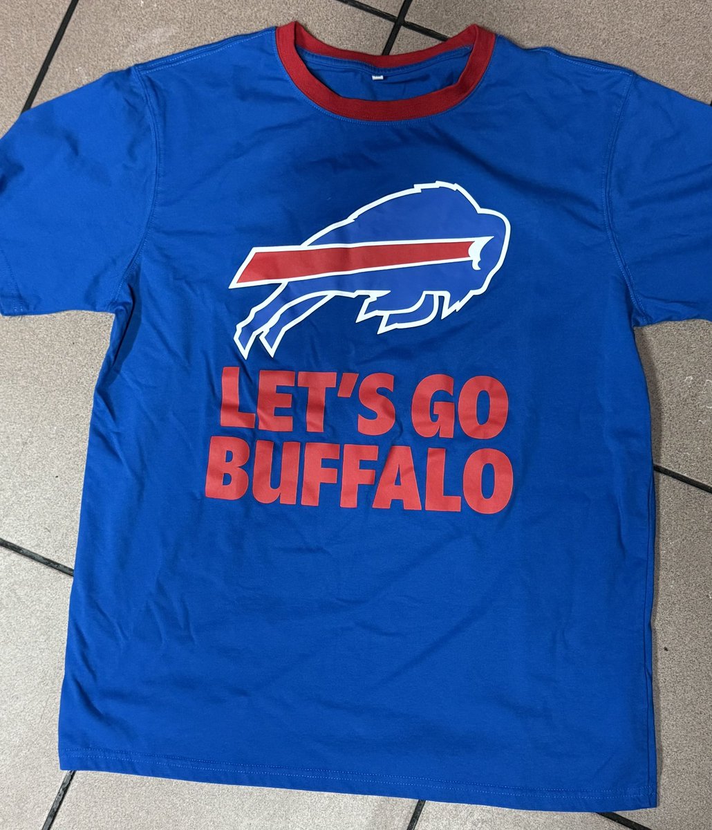 AmherstAleHouse's tweet image. 🚨 We’re giving away this Bills XL shirt to a random winner selected Thursday at noon. 🚨 

*Repost (RT) and follow us to enter

GO BILLS!!!
#BillsMafia