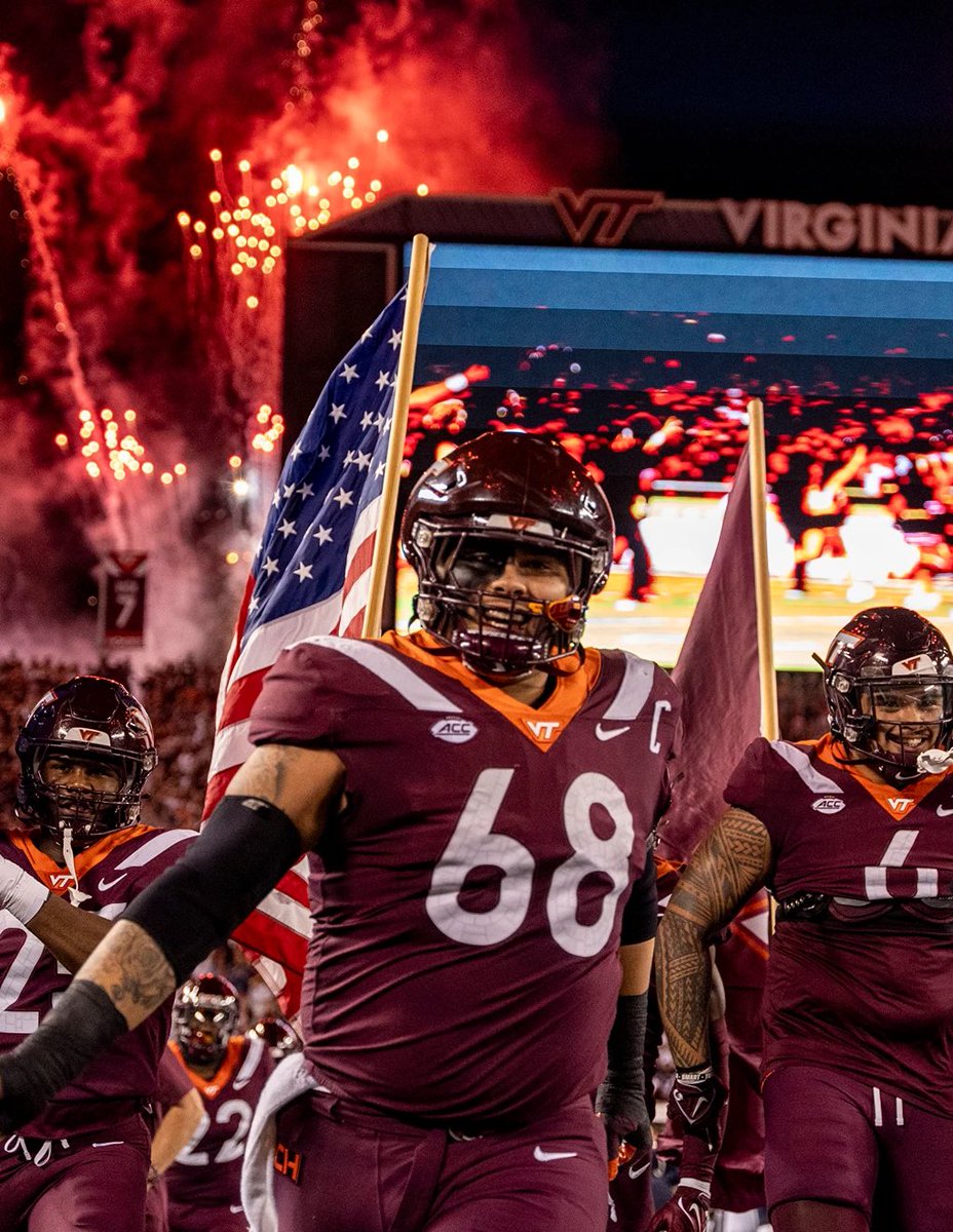 zae_cleveland1's tweet photo. #AGTG
I’m extremely blessed to receive my 2nd d1 offer from @HokiesFB 🙏🏾 

Thank you @Coach_Mines and thank you Virginia tech football! 
@RivalsFriedman @BrianDohn247 https://t.co/fEIrg5TjCq