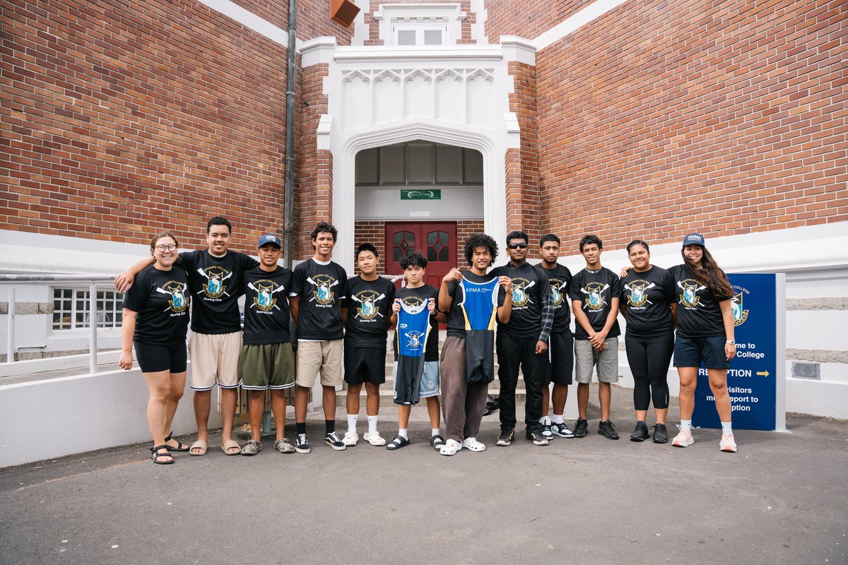 🚣‍♀️ After 50 years, Ōtāhuhu College is back in the rowing game! Through our Pasifika Futures sports strategy, PMA donated brand new rowing uniforms to support their comeback ✨