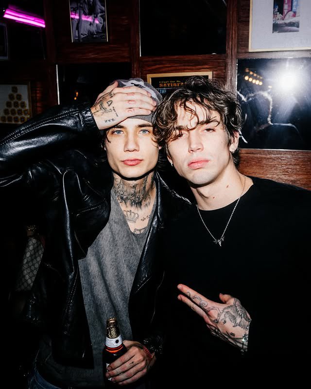 jxdnxquinton's tweet image. J and vinnie ❤️🥰#jadenhossler #jxdn #vinniehacker