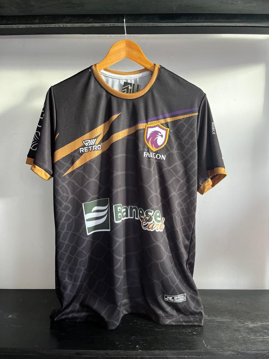 ReliquiasAlt's tweet photo. O Manto 2️⃣0️⃣2️⃣5️⃣ do @falconfcoficial chegou por aqui. E o melhor: vieram todos os três modelos, incluindo o Special, na cor preta.

E aí, qual a mais linda? 🦅🟣

➡️ https://t.co/Y69idv8EzT

🚛Frete caro? Chama no privado! Temos contrato com os Correios e diversas transportadoras https://t.co/9y8vOkQq9C