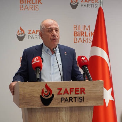 nedenttoldu's tweet photo. ◎ SON DAKİKA

Zafer Partisi Genel Başkanı Ümit Özdağ tutuklandı. https://t.co/PDiuakq0Q9