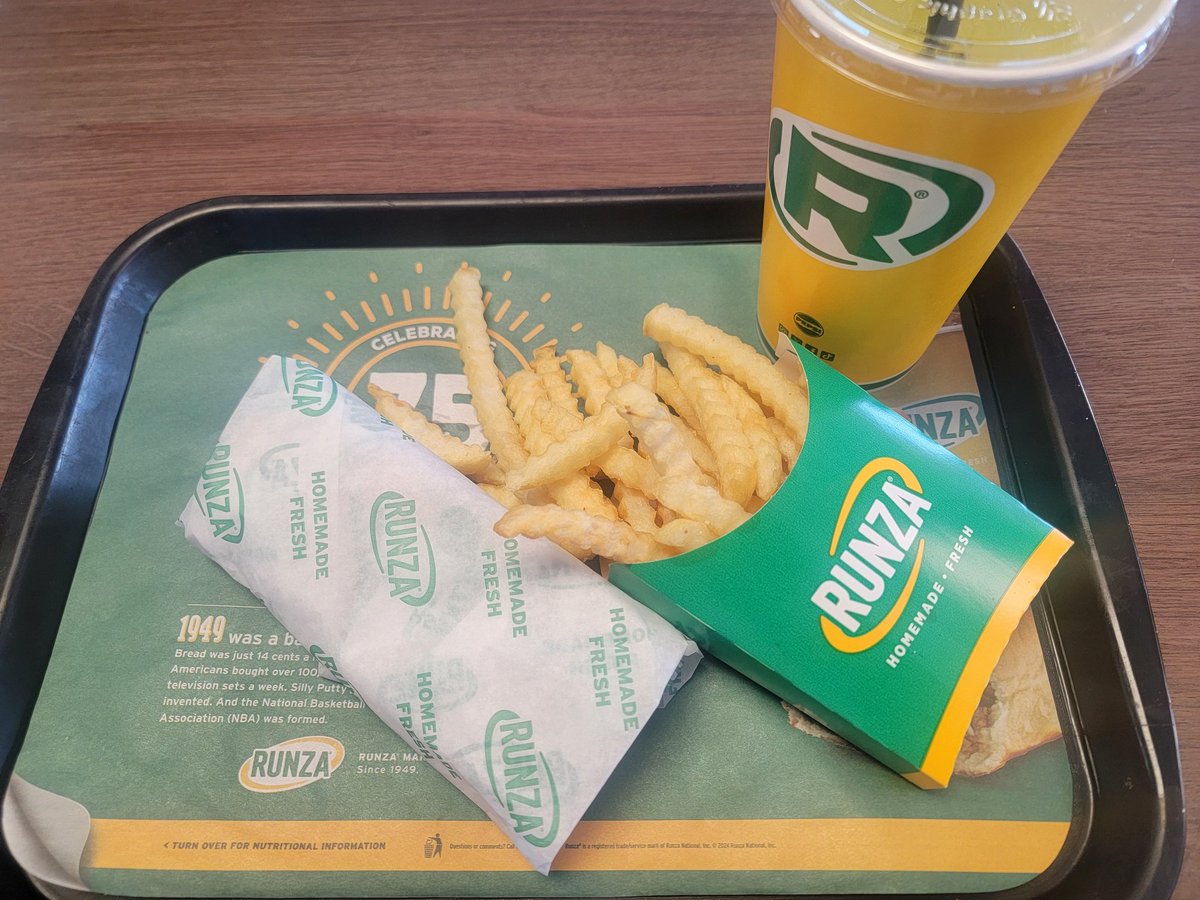 RoninLincoln's tweet photo. #TempTuesday is free three for three!! Fast service too at @Runza on West O in Lincoln!! https://t.co/memvyeTkV3