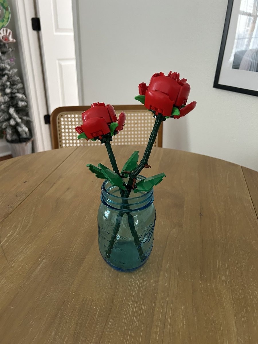 DieselCrane's tweet photo. Arts and crafts on snow day! https://t.co/VR9VROUdhF
