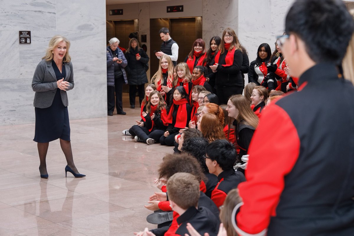 MarshaBlackburn's tweet photo. It was great meeting with Rutherford County’s @stewartscreekhs band today to congratulate them on a terrific performance at the inaugural parade.

I was happy to play a small role in helping these students fulfill their goal of marching at the inauguration! https://t.co/EFnXCCkACY
