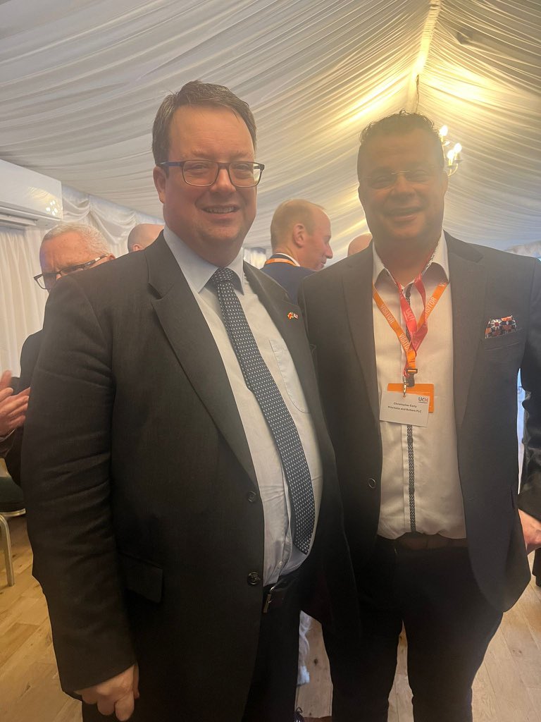 UKHofficial's tweet photo. Hospitality creates places where people want to live, work and invest.
UKHospitality member Chris Early Operations Manager from @HarvesterUK South spoke with Shadow Minister for @cabinetofficeuk, @mikejwood at today’s Parliamentary Reception.
#ServingBritain https://t.co/5CZWNYN2Je