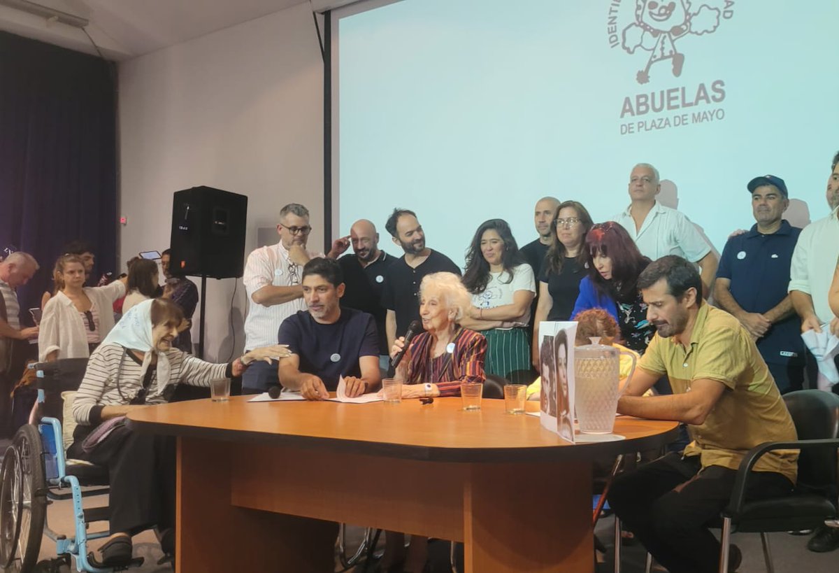 ✍️ ¡Bienvenida #nieta139! #AbuelasEsIdentidad

Comunicado de prensa ⤵️

👉🏼abuelas.org.ar/prensa-y-difus…