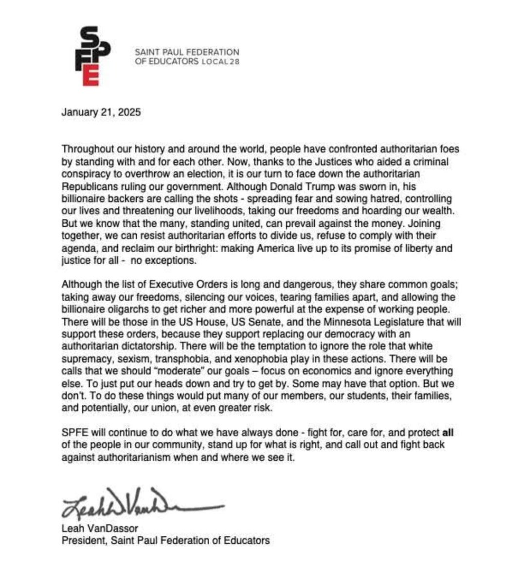 Liz Collin tweet media