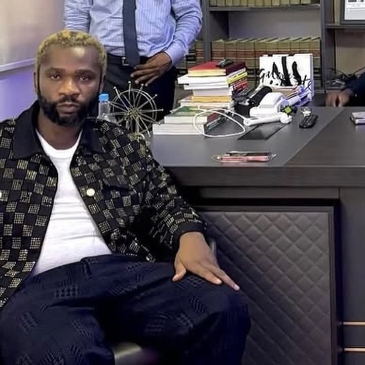 Generaliyke1's tweet image. 📍Breaking news:

 Akpi is back.
#NYSC
#TRUMP