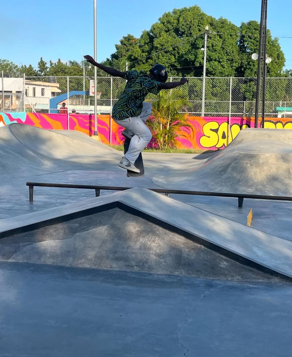 AlemaniaenRD's tweet image. Visita de #microproyecto2024: Las instalaciones de Dominiño en RD se renovaron
con el apoyo de la embajada, creando un entorno más adecuado y acogedor para tod@s. Seguimos comprometidos con el apoyo a proyectos que marcan una diferencia en la vida de la comunidad 🇩🇪🤝🇩🇴