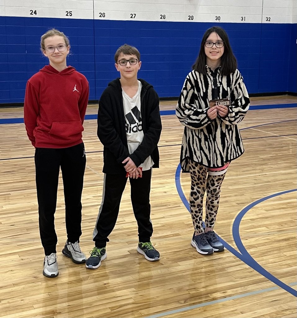 AdamsMSBulldogs's tweet photo. Pep Rally for 2nd quarter activities was a hit! 7th grade was held on Thursday 1/16. We recognized attendance winners who had 5 or fewer absences, boys wrestling, girls basketball, girls wrestling, boys basketball, honor band and student council . https://t.co/09syX0n6YU