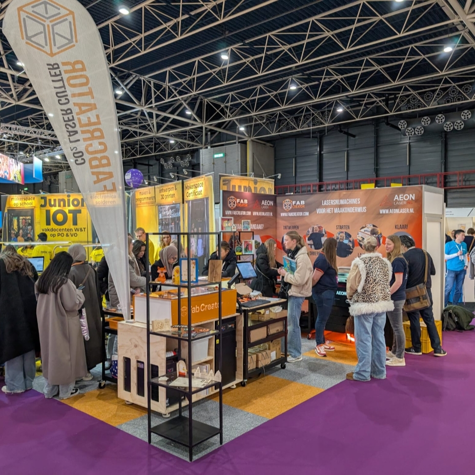 FabCreator's tweet photo. Dag 1 van de Nationale Onderwijs Tentoonstelling zit er op! Wij staan tot en met zaterdag in de Jaarbeurs Utrecht. 
Kom jij ook? Je kan ons opde kaart vinden in hal 12 op 12.C089 op de stand met @Junior IOT Nederland https://t.co/R6OWqhoLMR